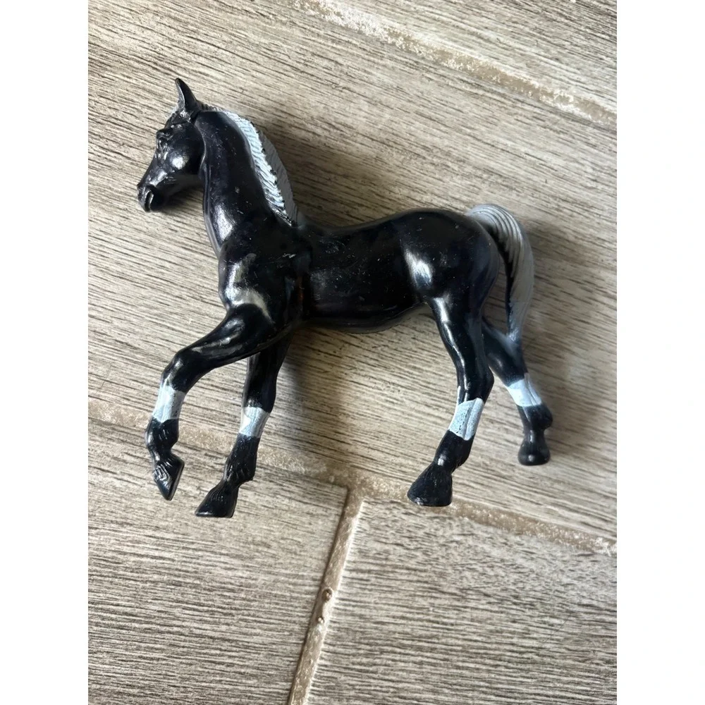 Vintage 1975 Imperial Toy Black Horse Figurine Trotting Hong Kong Plastic 5 Inch